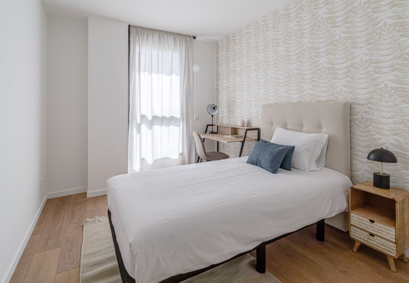 Apartamento en Madrid - Piso para 5 huéspedes con piscina by Sharing Co.