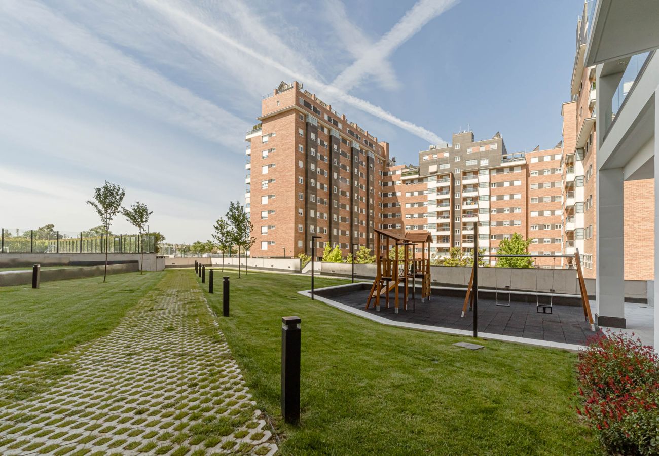 Apartamento en Madrid - Piso para 5 huéspedes con piscina by Sharing Co.