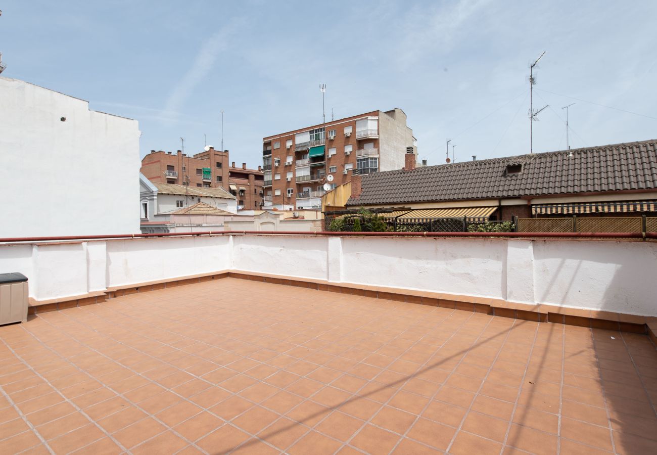 Apartamento en Madrid - Precioso ático con terraza en Azca by SharingCo 