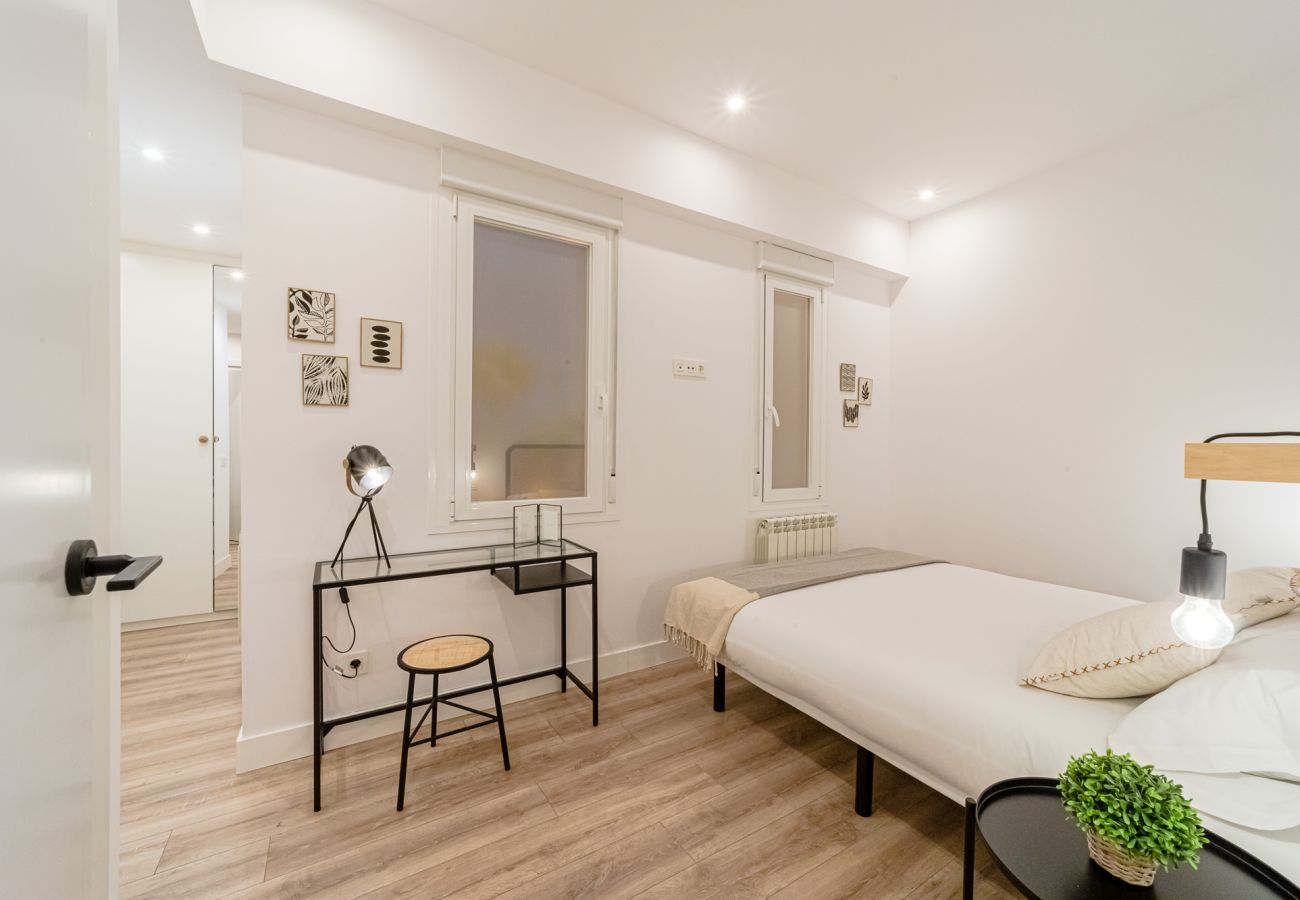 Apartamento en Madrid - Unico piso de 3 habs en Chamberi by SharingCo 