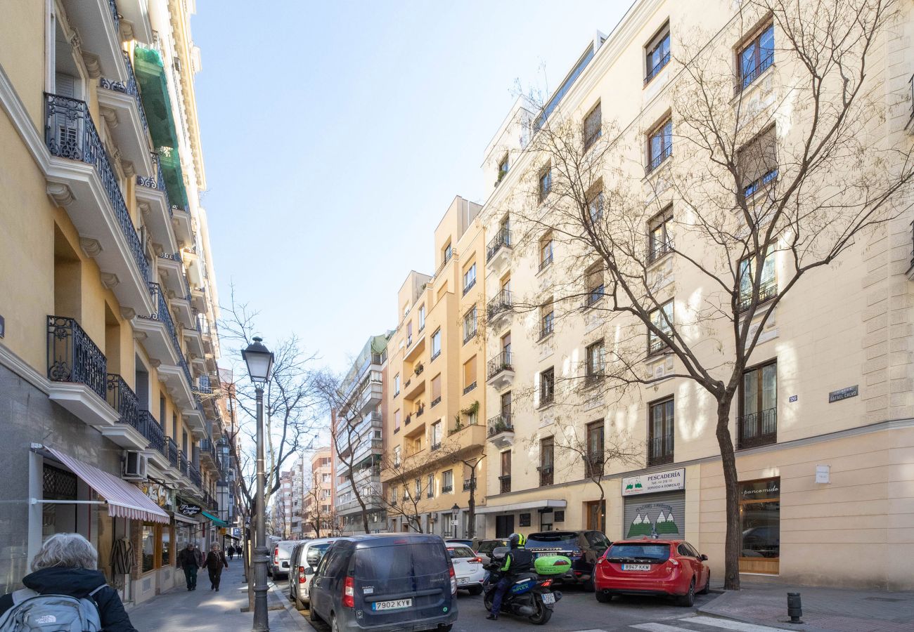 Apartamento en Madrid - Unico piso de 3 habs en Chamberi by SharingCo 