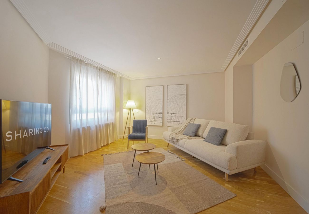 Apartamento en Madrid - Amplio Apartamento en Castellana by Sharing Co   