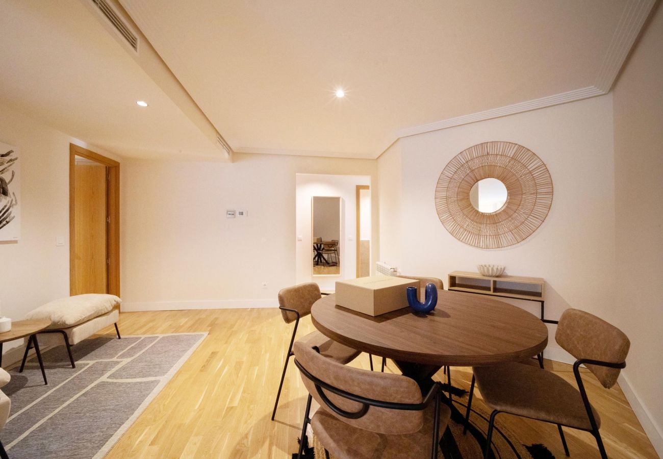 Apartamento en Madrid - Amplio Apartamento en Castellana by Sharing Co   