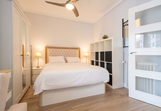 Apartamento en Madrid - Precioso piso con piscina en Madrid by SharingCo   