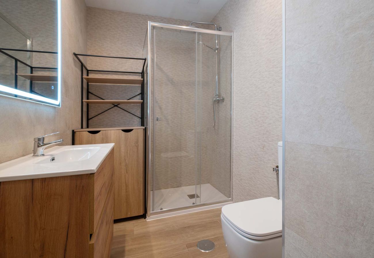 Apartamento en Madrid - Precioso piso con piscina en Madrid by SharingCo   