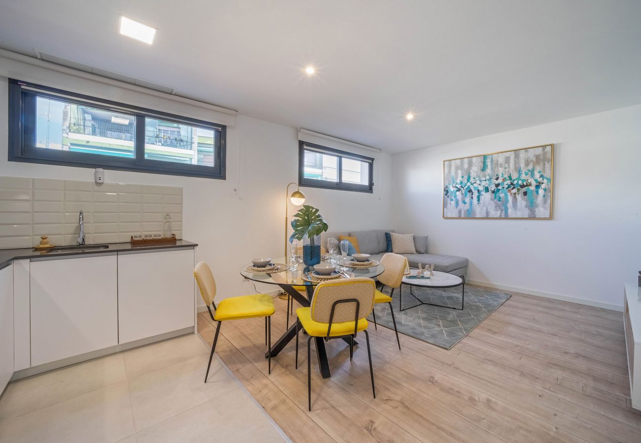 Apartamento en Madrid - Estilo y Calidez en Madrid Centro by SharingCo   