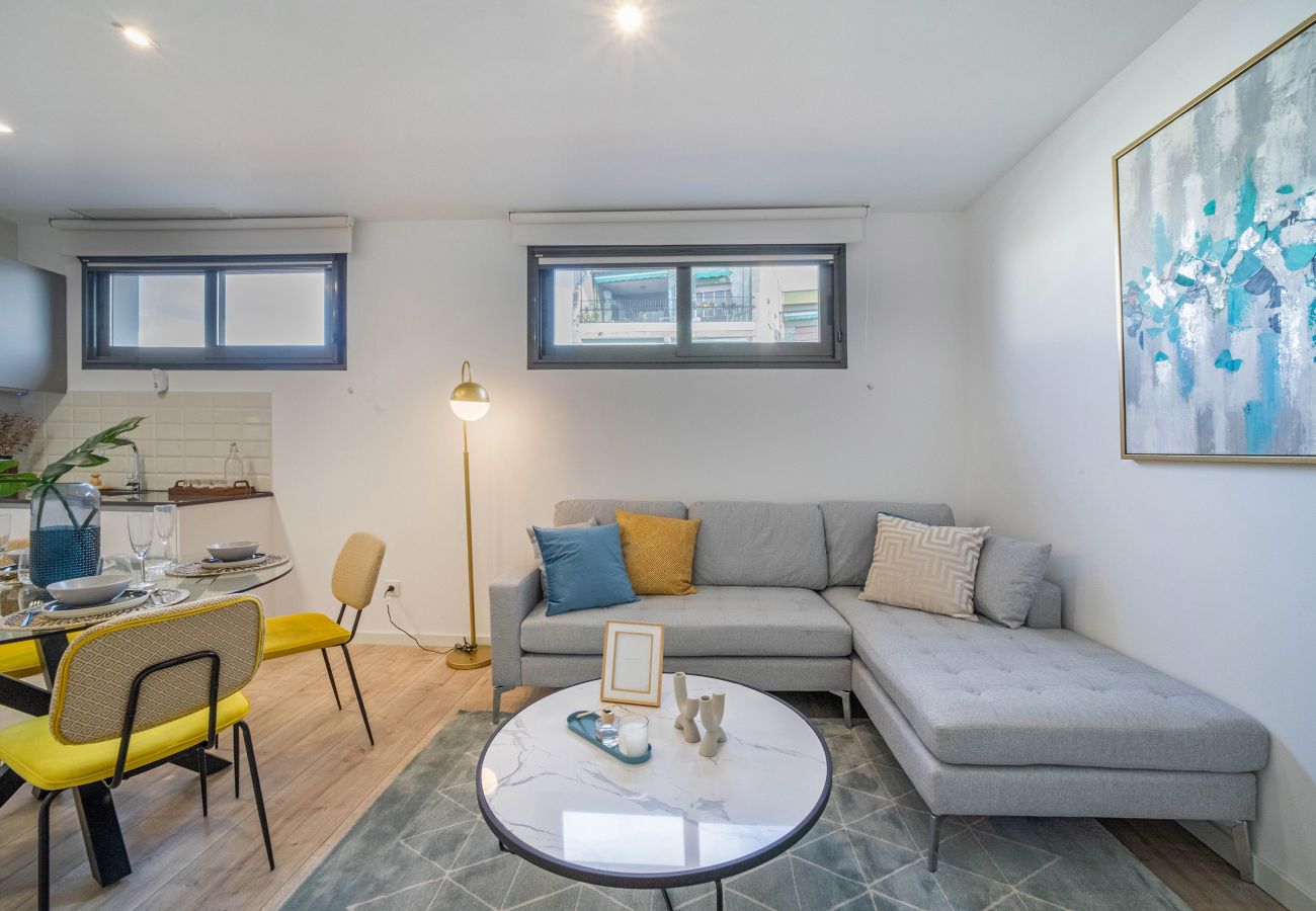 Apartamento en Madrid - Estilo y Calidez en Madrid Centro by SharingCo   