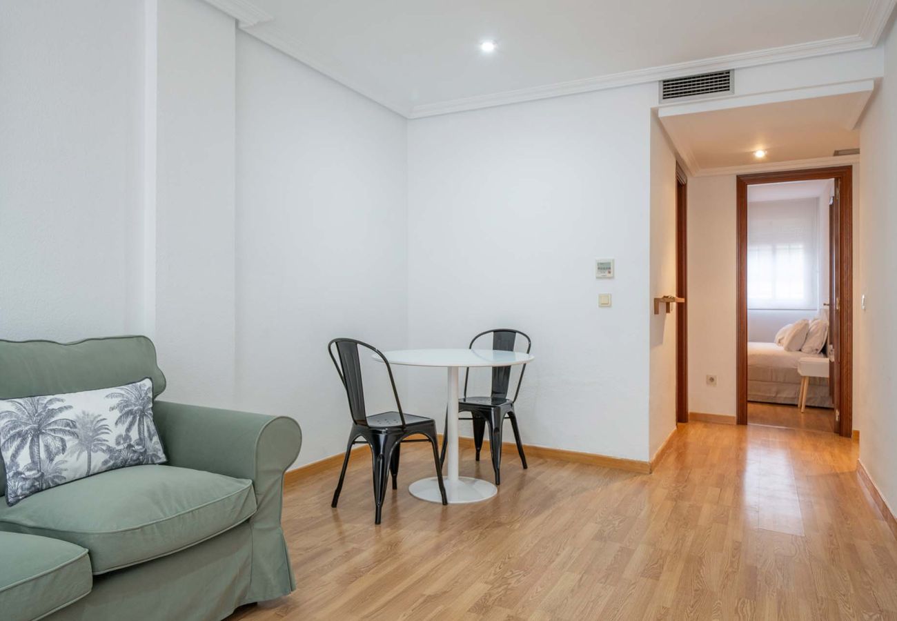 Apartamento en Madrid - Cómodo apartamento en Calle Eraso