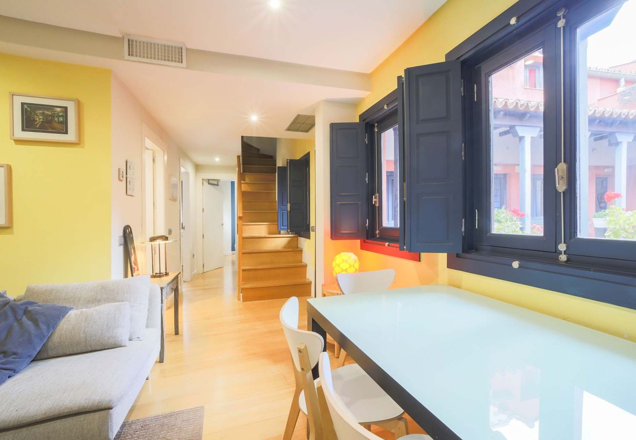 Apartamento en Madrid - Moderno Duplex en Plaza Mayor By SharingCo 