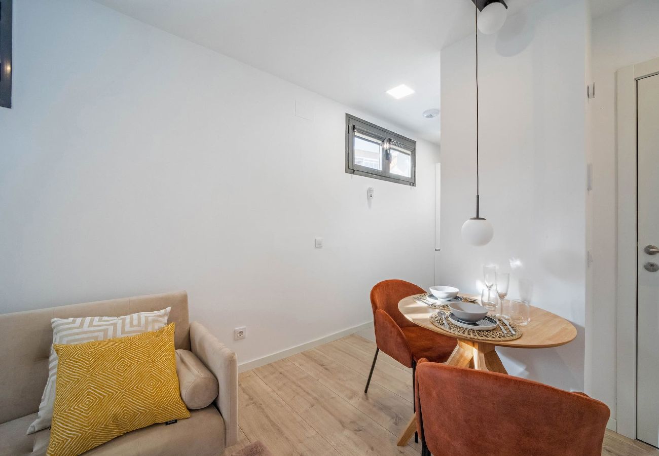 Apartamento en Madrid - Tu hogar en Chamberí by SharingCo