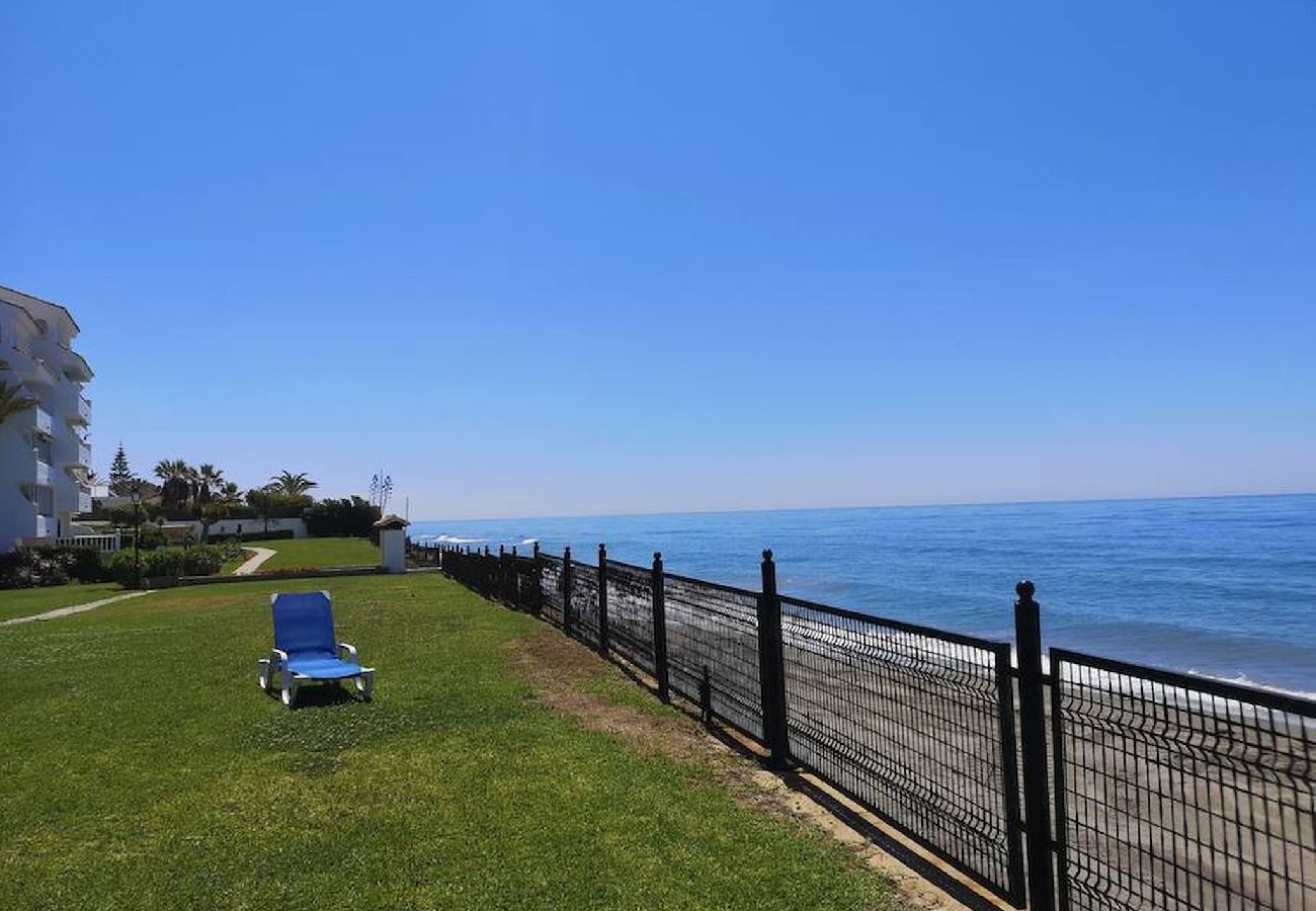 Apartamento en Marbella - Piso con vistas al mar y piscina by SharingCo