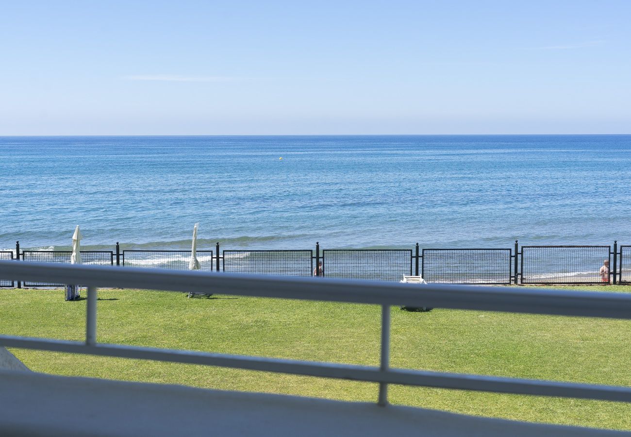 Apartamento en Marbella - Piso con vistas al mar y piscina by SharingCo