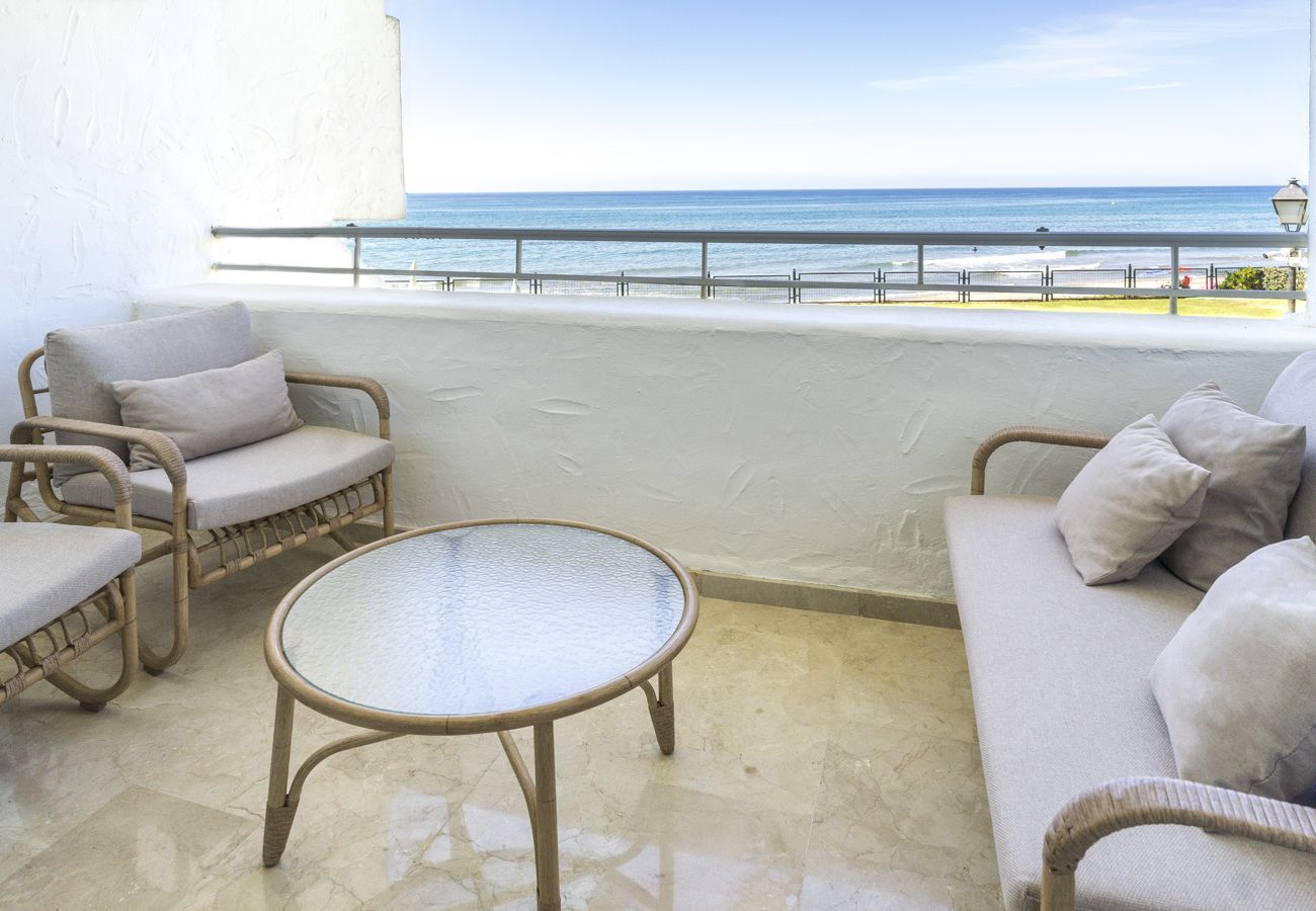 Apartamento en Marbella - Piso con vistas al mar y piscina by SharingCo