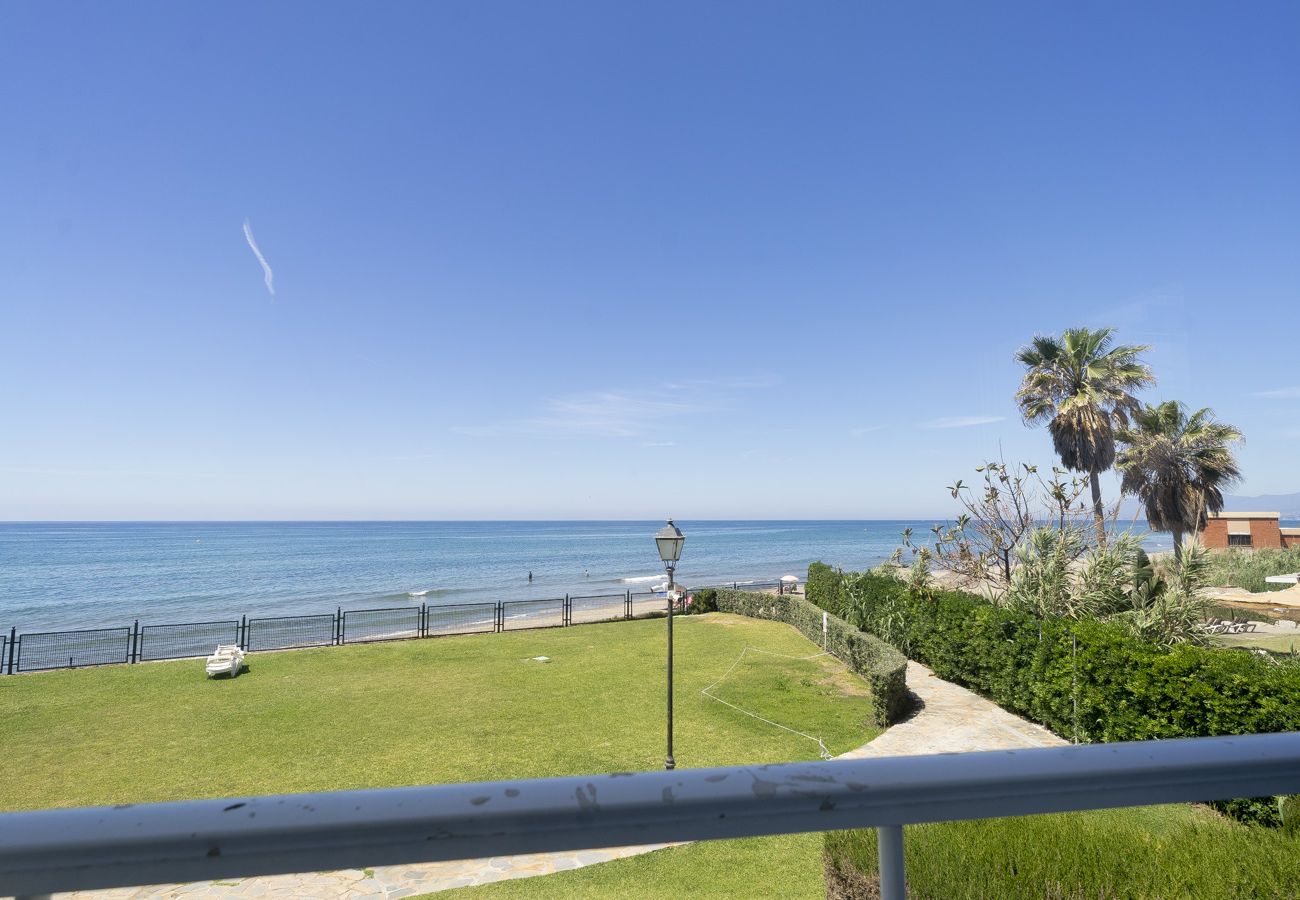 Apartamento en Marbella - Piso con vistas al mar y piscina by SharingCo