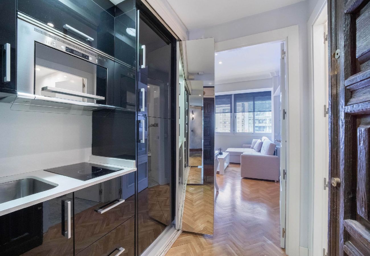 Apartamento en Madrid - Precioso piso con piscina en Madrid by SharingCo 