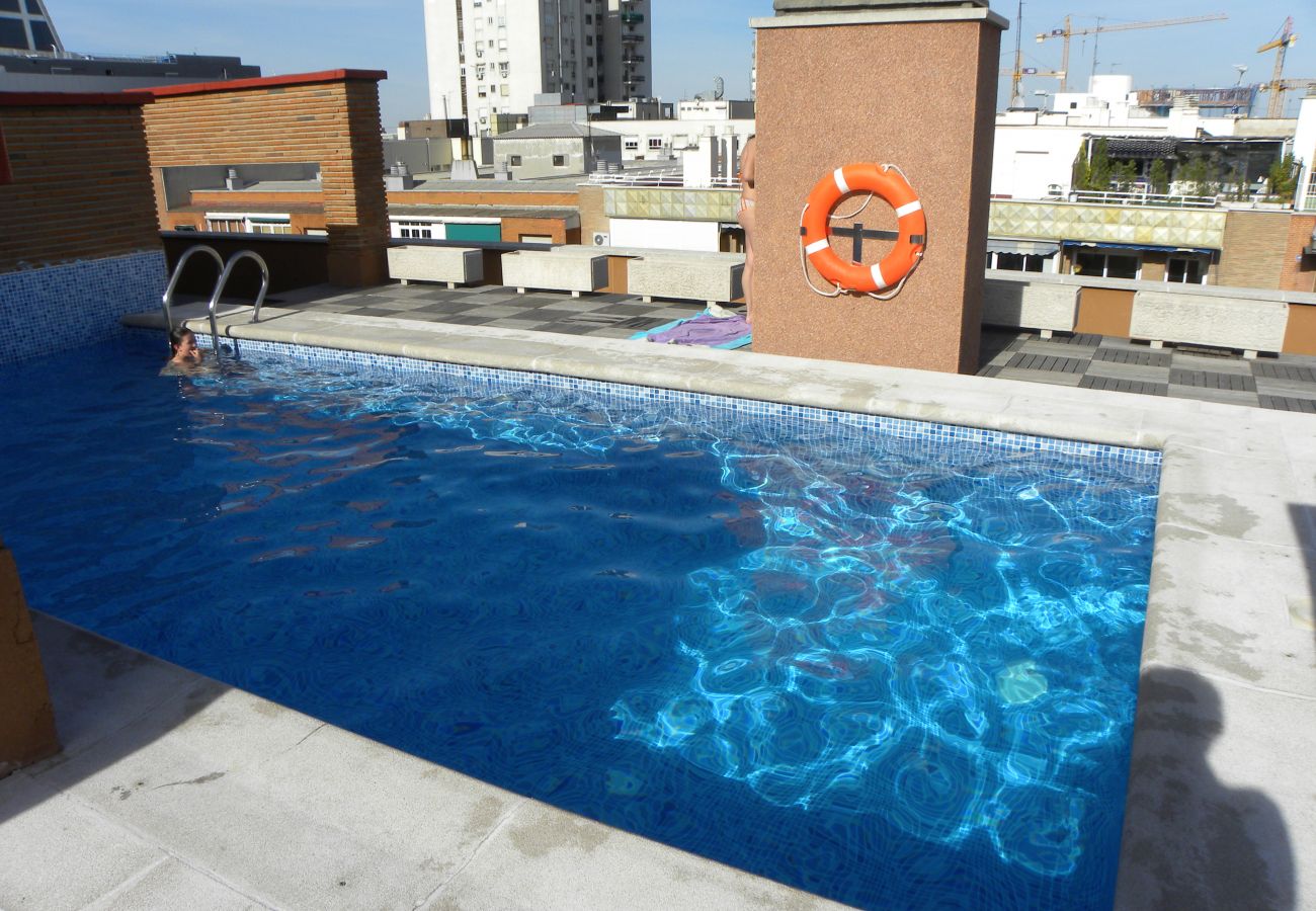 Apartamento en Madrid - Precioso piso con piscina en Madrid by SharingCo 