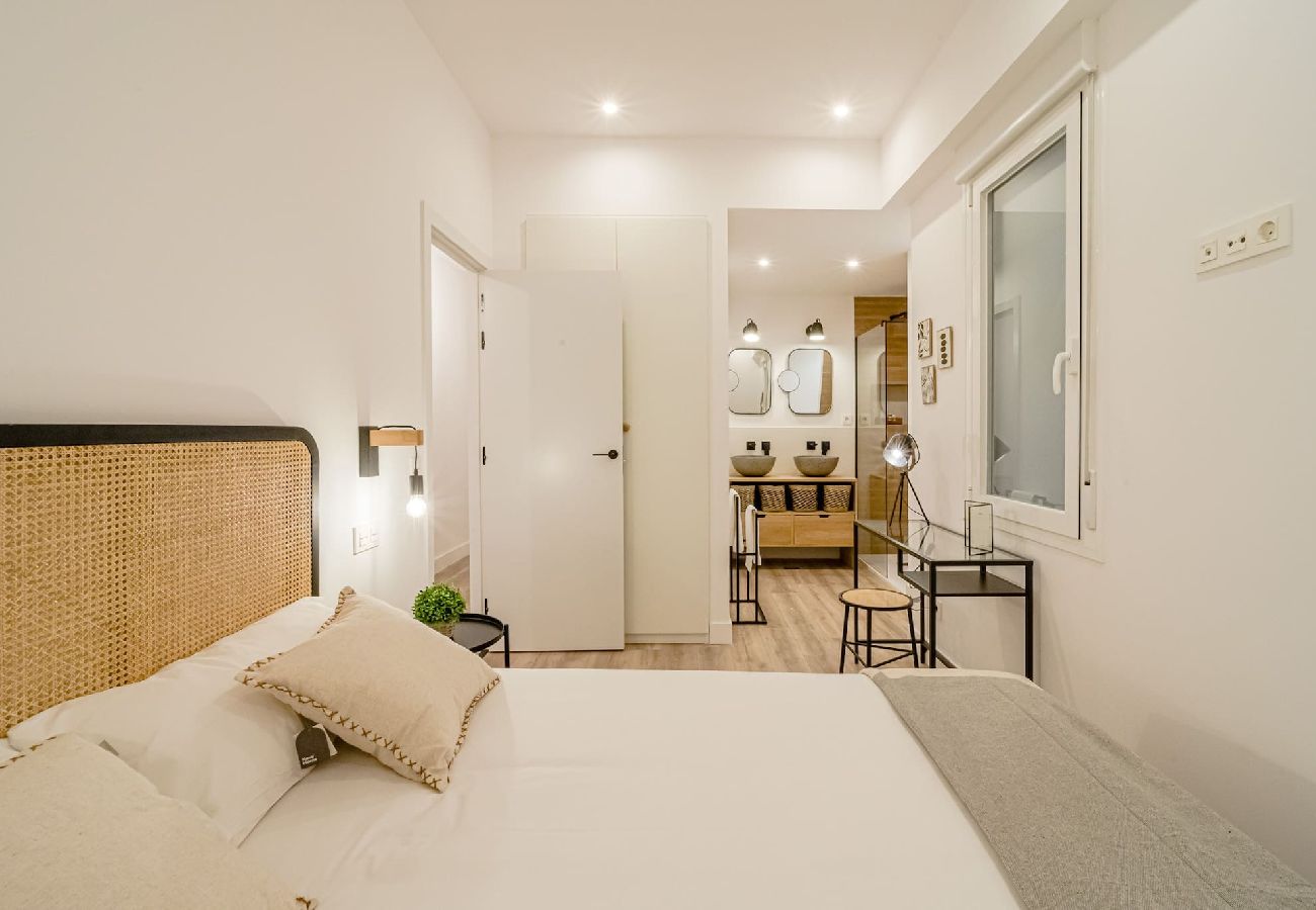 Apartamento en Madrid - Unico piso de 3habs en Chamberi by SharingCo 