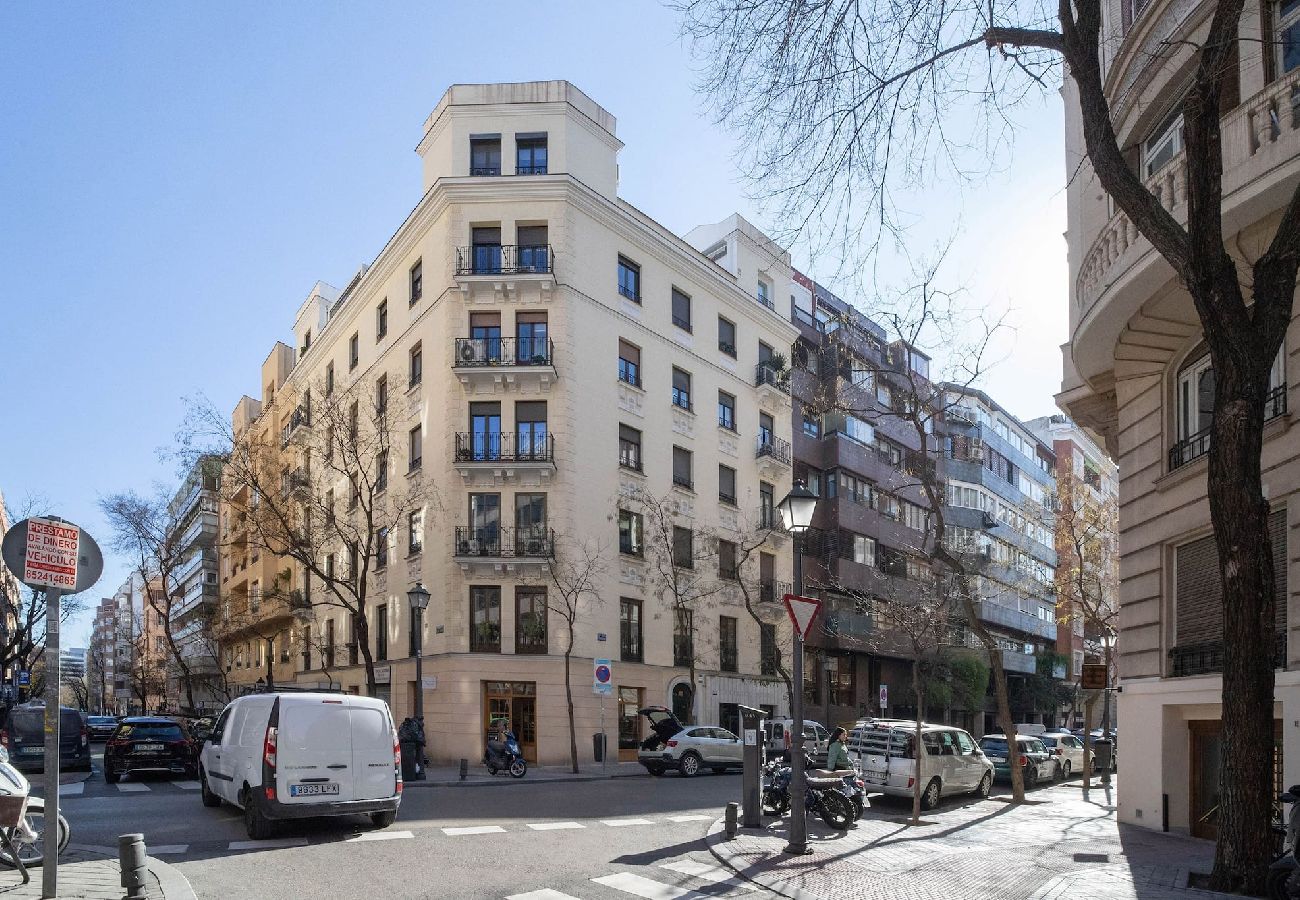 Apartamento en Madrid - Unico piso de 3habs en Chamberi by SharingCo 