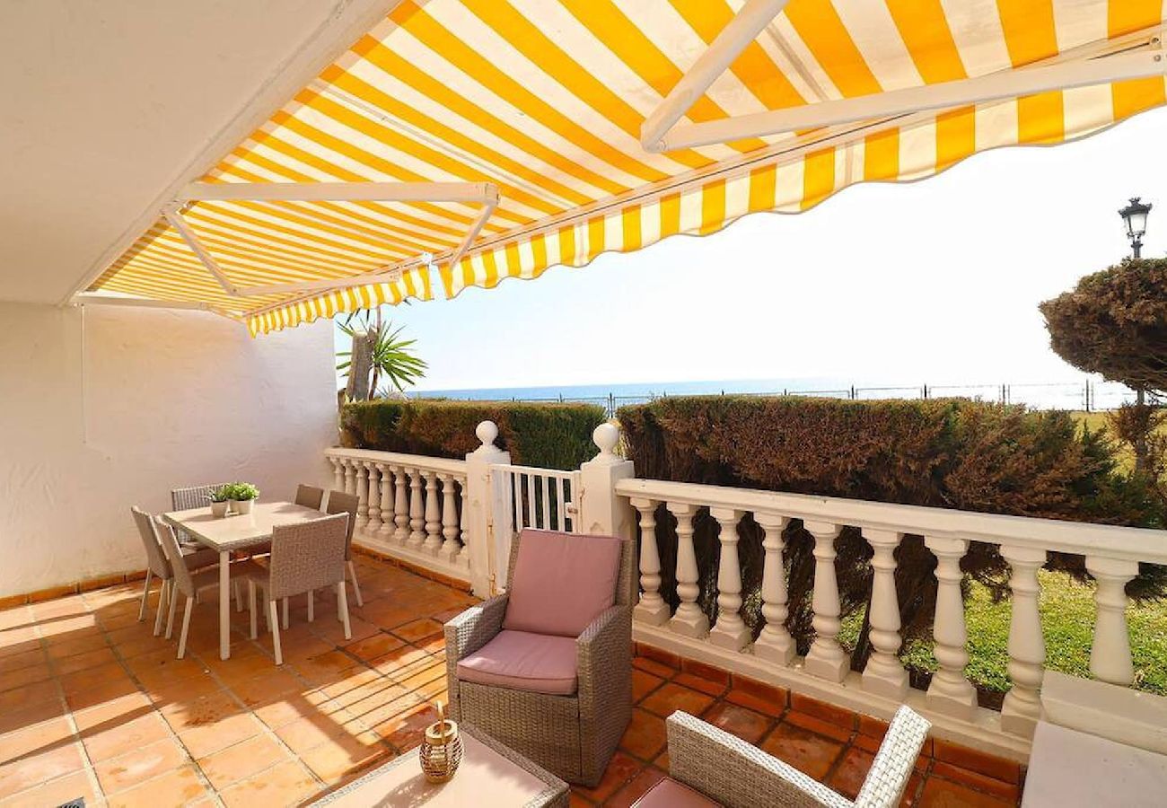 Apartamento en Marbella - Gran apto con piscina frente al mar by Sharing Co 