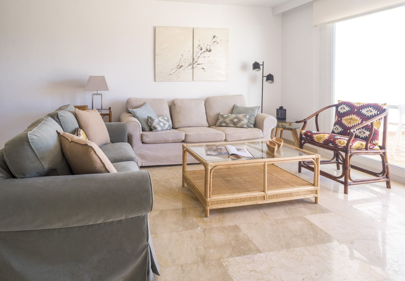 Apartamento en Marbella - Gran apto con piscina frente al mar by Sharing Co 