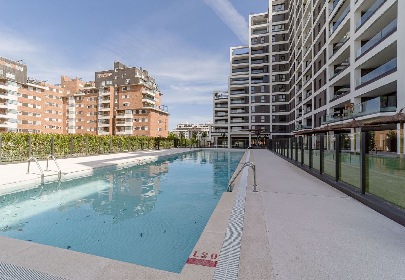 Apartamento en Madrid - Piso para 5 huéspedes con piscina by Sharing Co.