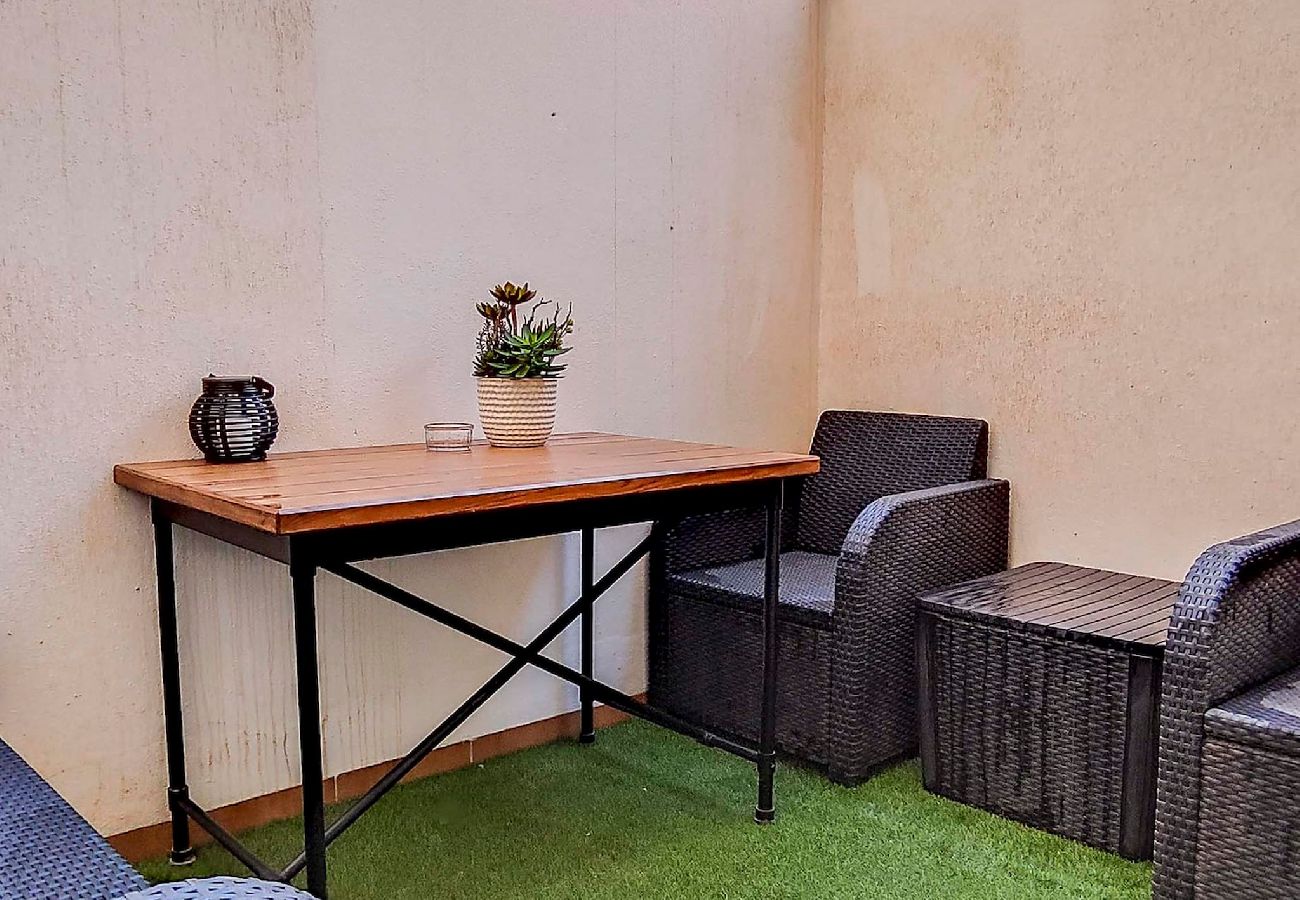 Apartamento en Málaga - Moderno piso con terraza en Málaga by SharingCo 