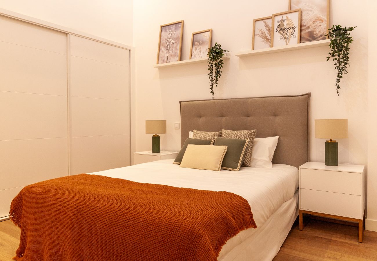 Apartamento en Madrid - Apartamento de 2 hab. en Mantuano por Sharing Co