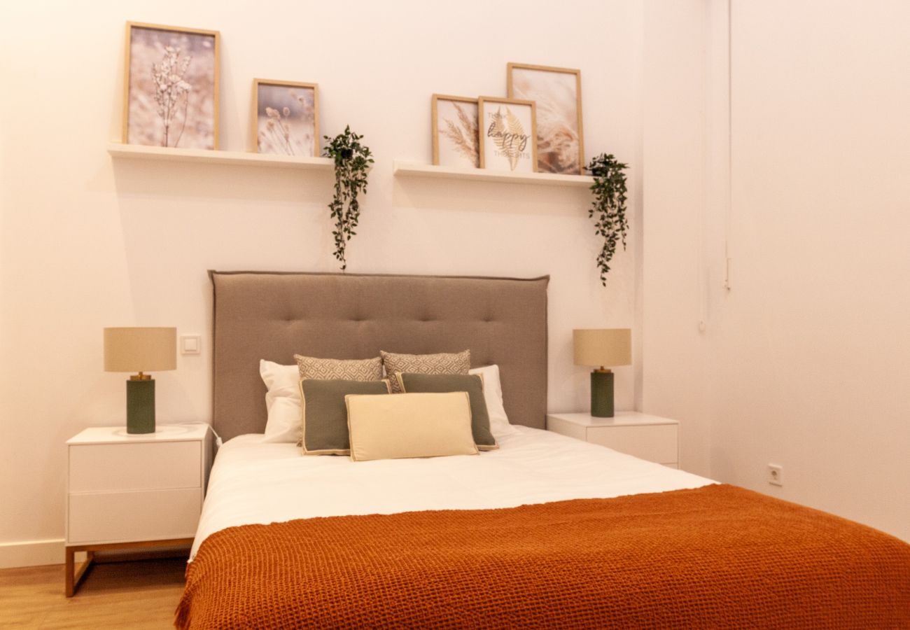 Apartamento en Madrid - Apartamento de 2 hab. en Mantuano por Sharing Co