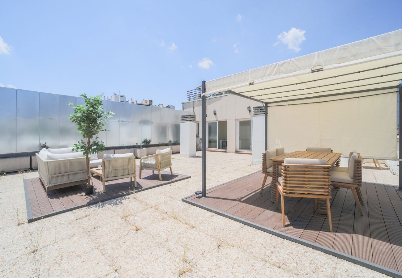 Apartamento en Madrid - Ático 4 hab. Gran terraza en La Castellana Sharing Co