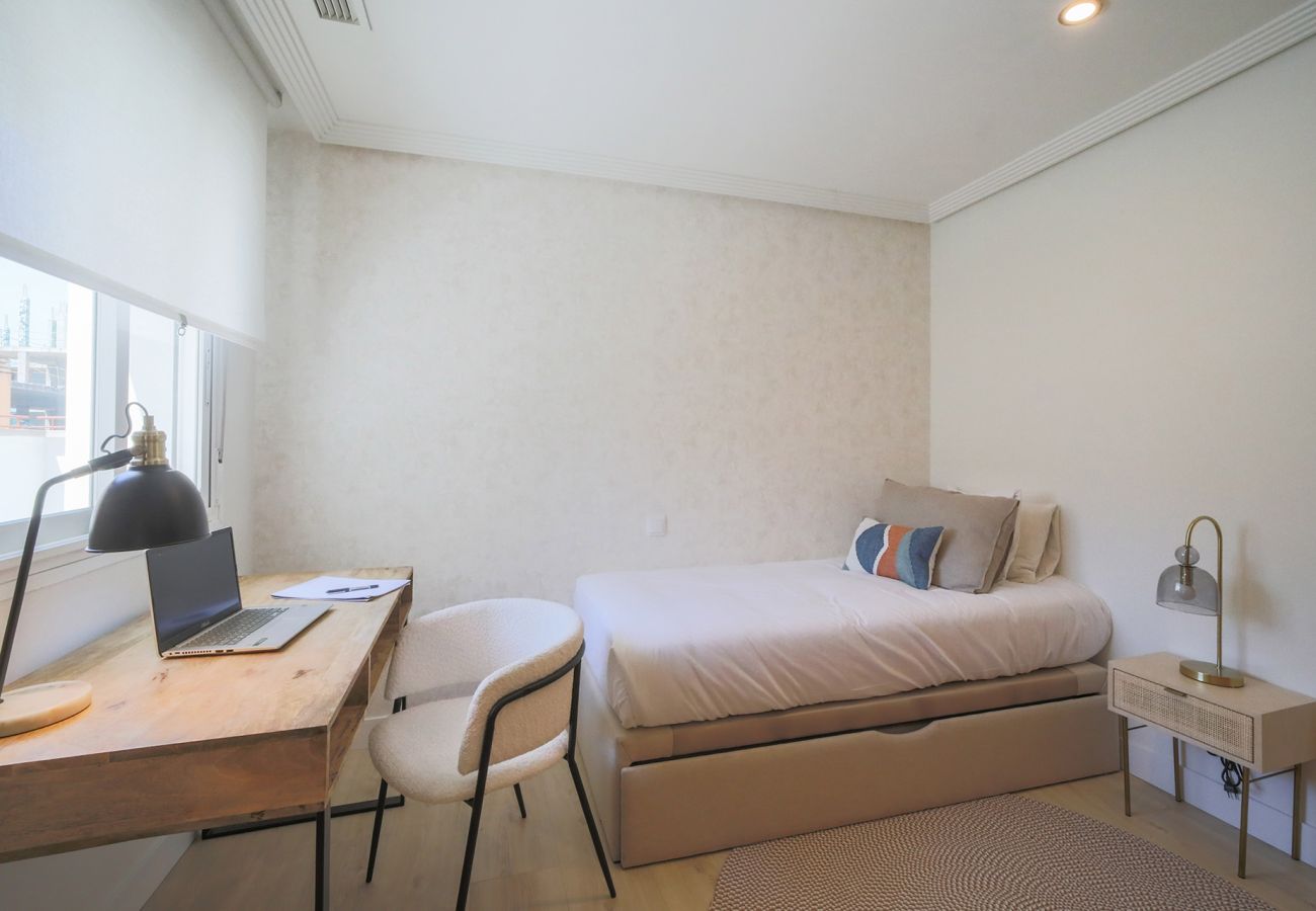 Apartamento en Madrid - Ático 4 hab. Gran terraza en La Castellana Sharing Co