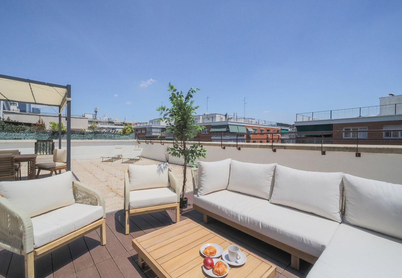 Apartamento en Madrid - Ático 4 hab. Gran terraza en La Castellana Sharing Co