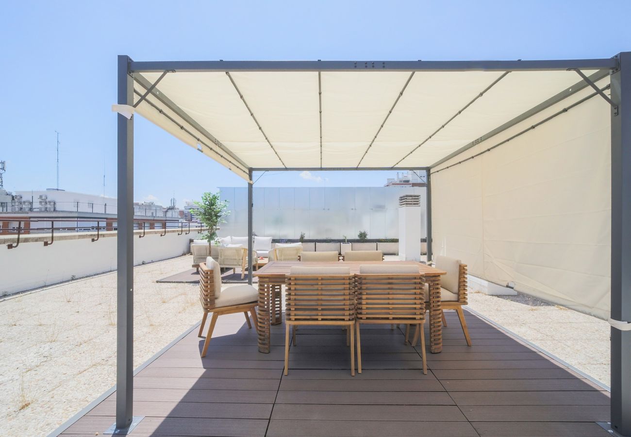 Apartamento en Madrid - Ático 4 hab. Gran terraza en La Castellana Sharing Co