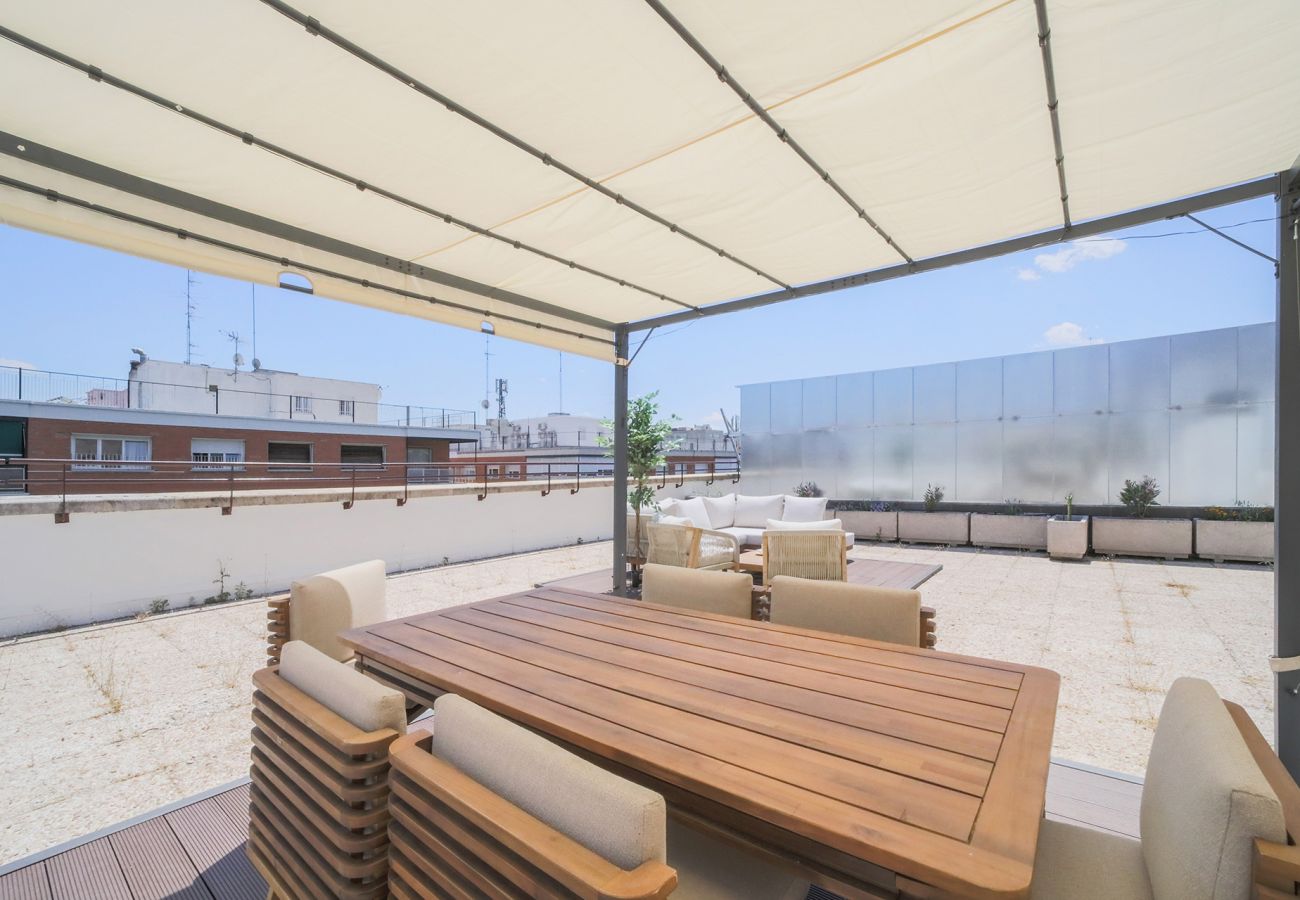 Apartamento en Madrid - Ático 4 hab. Gran terraza en La Castellana Sharing Co