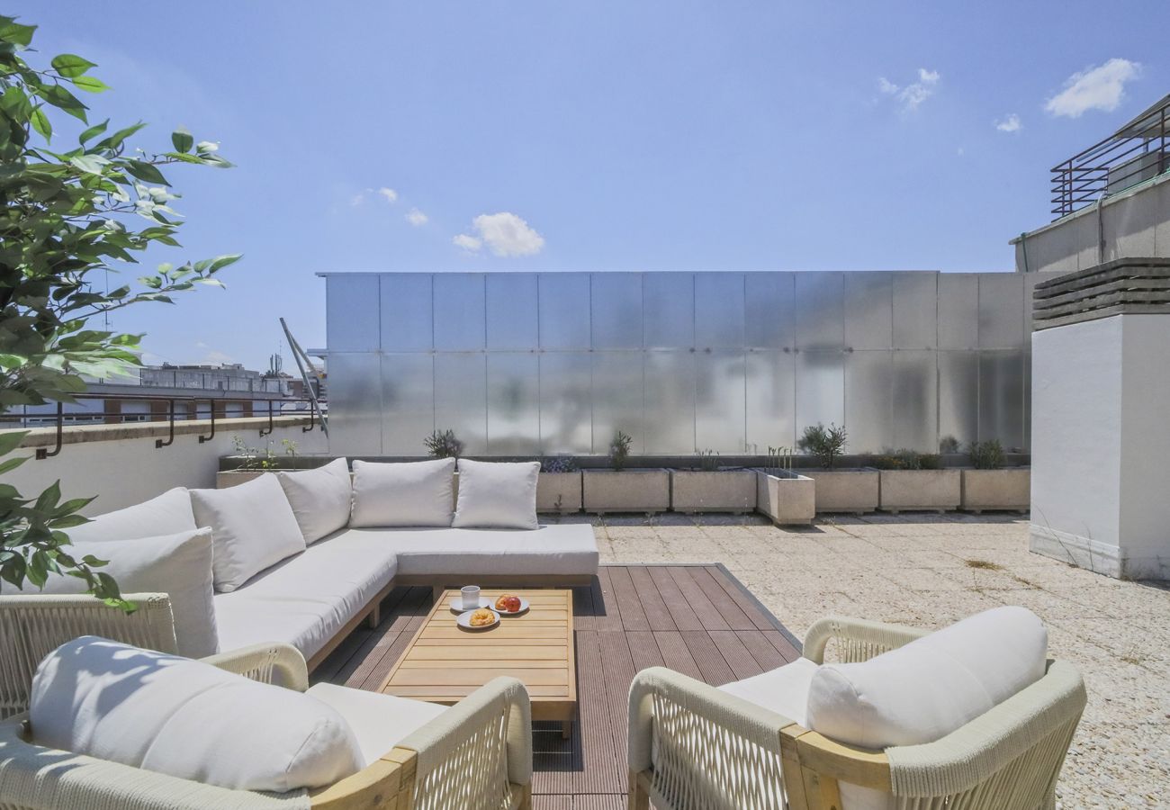 Apartamento en Madrid - Ático 4 hab. Gran terraza en La Castellana Sharing Co