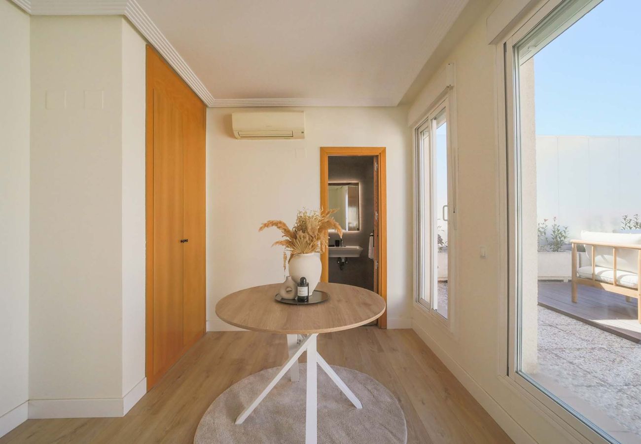 Apartamento en Madrid - Apartamento de 3 hab. con terraza en La Castellana Sharing Co.