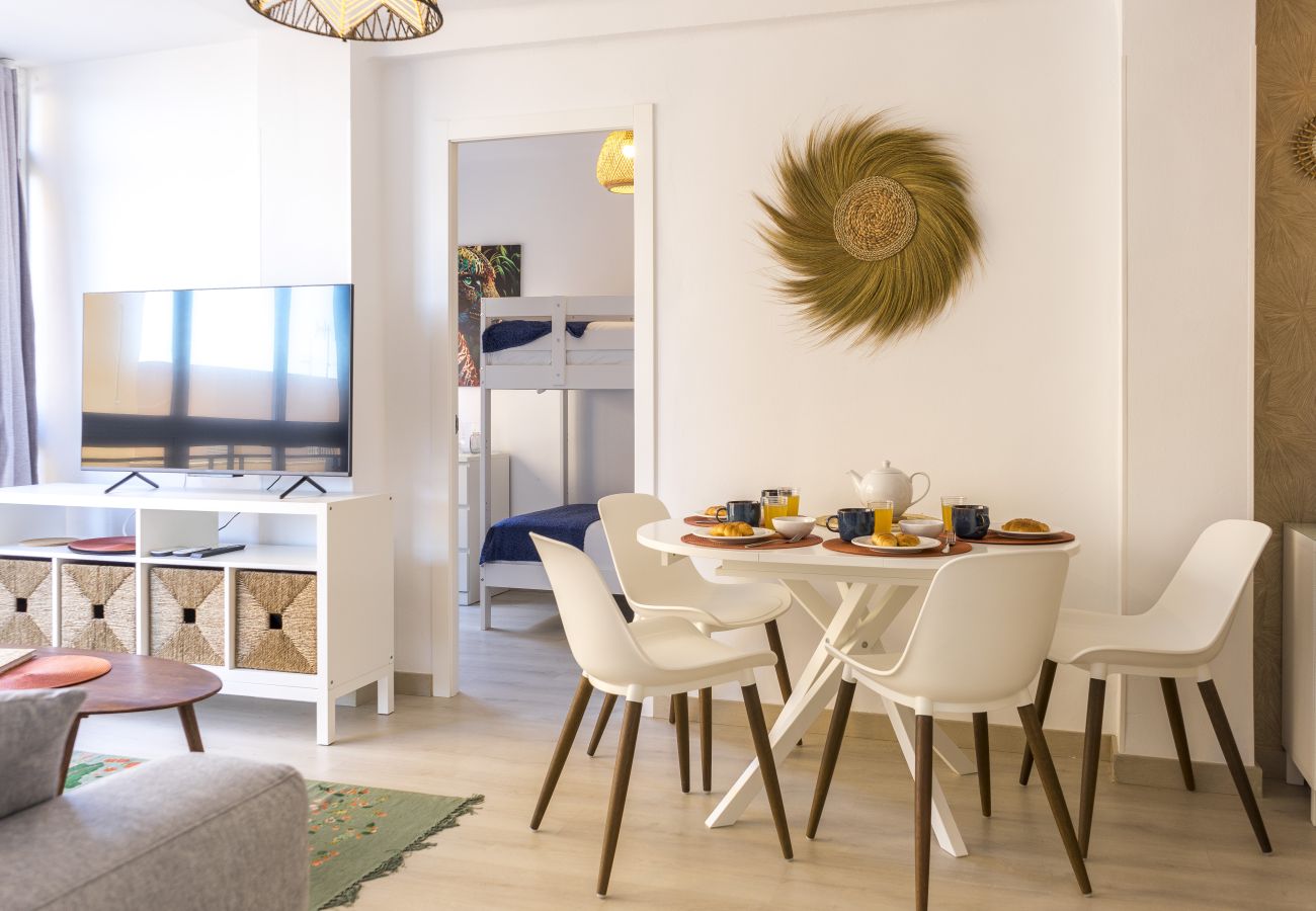 Apartamento en Málaga - Apartamento de 2 Habitaciones en El Palo  