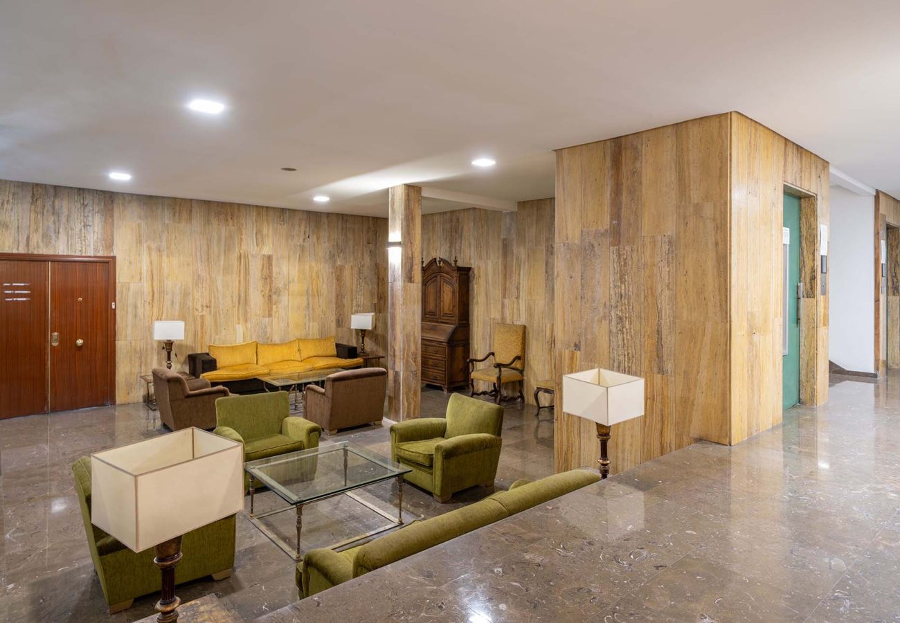 Apartamento en Madrid - Hermoso piso en Rafael Herrera