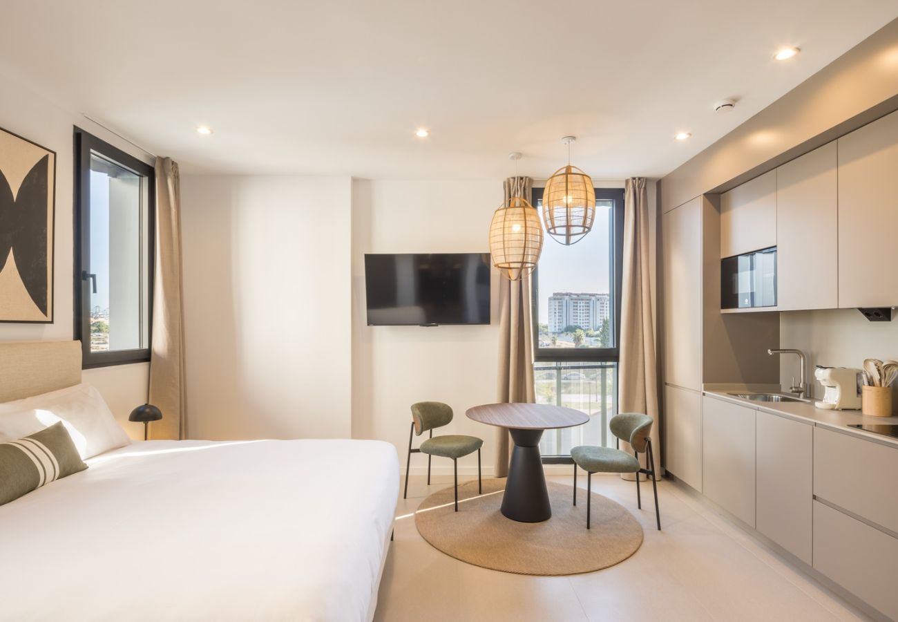 Estudio en Valencia - Housing Maritim by Sharing Co