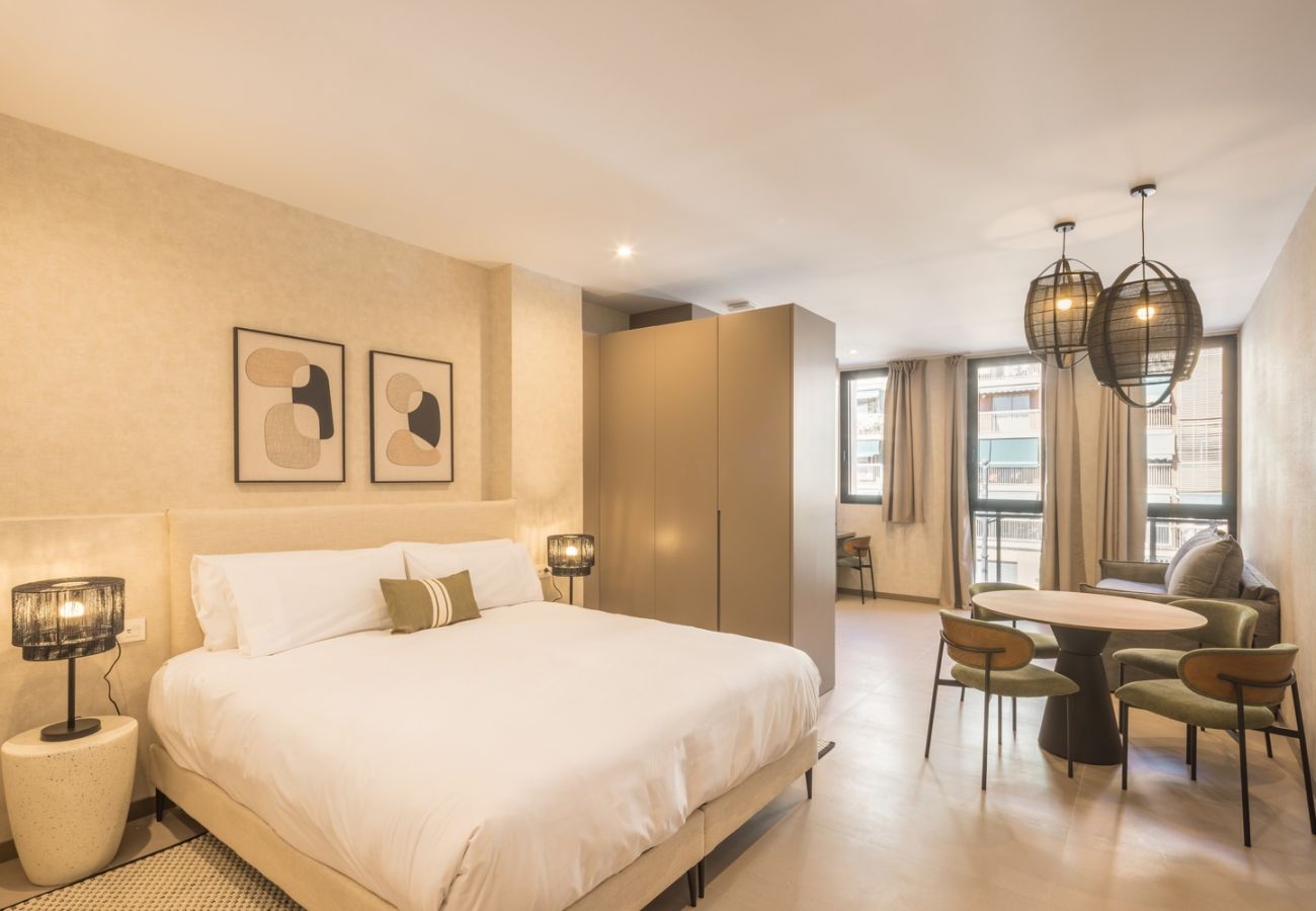 Estudio en Valencia - Housing Maritim por Sharing Co 