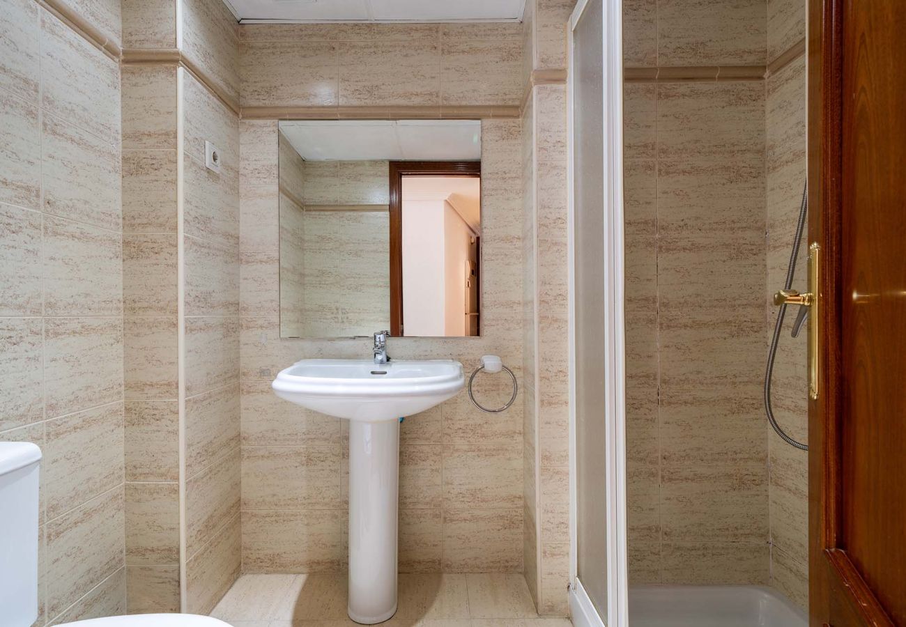 Apartamento en Madrid - Cómodo apartamento en Calle Eraso  