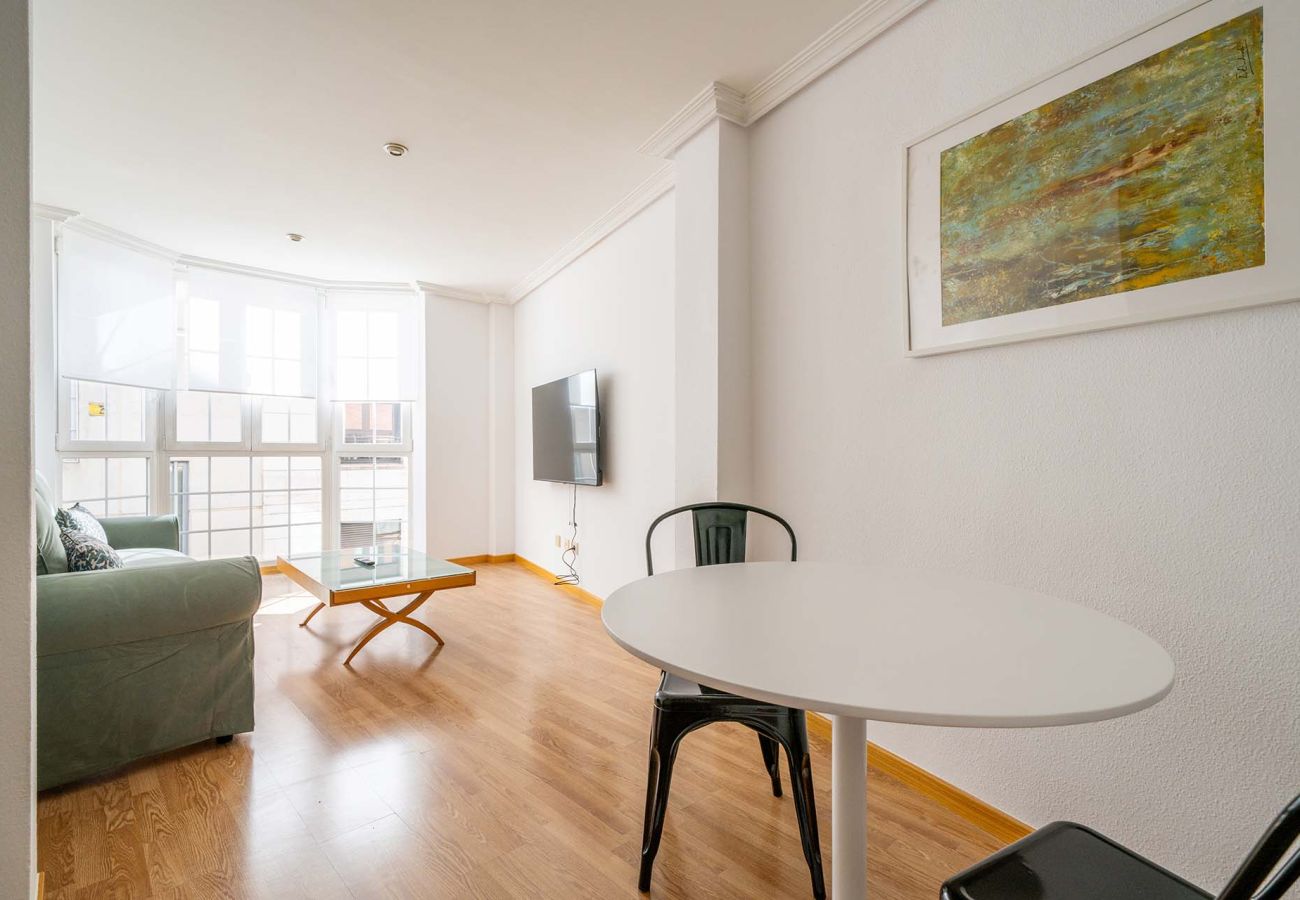 Apartamento en Madrid - Cómodo apartamento en Calle Eraso  