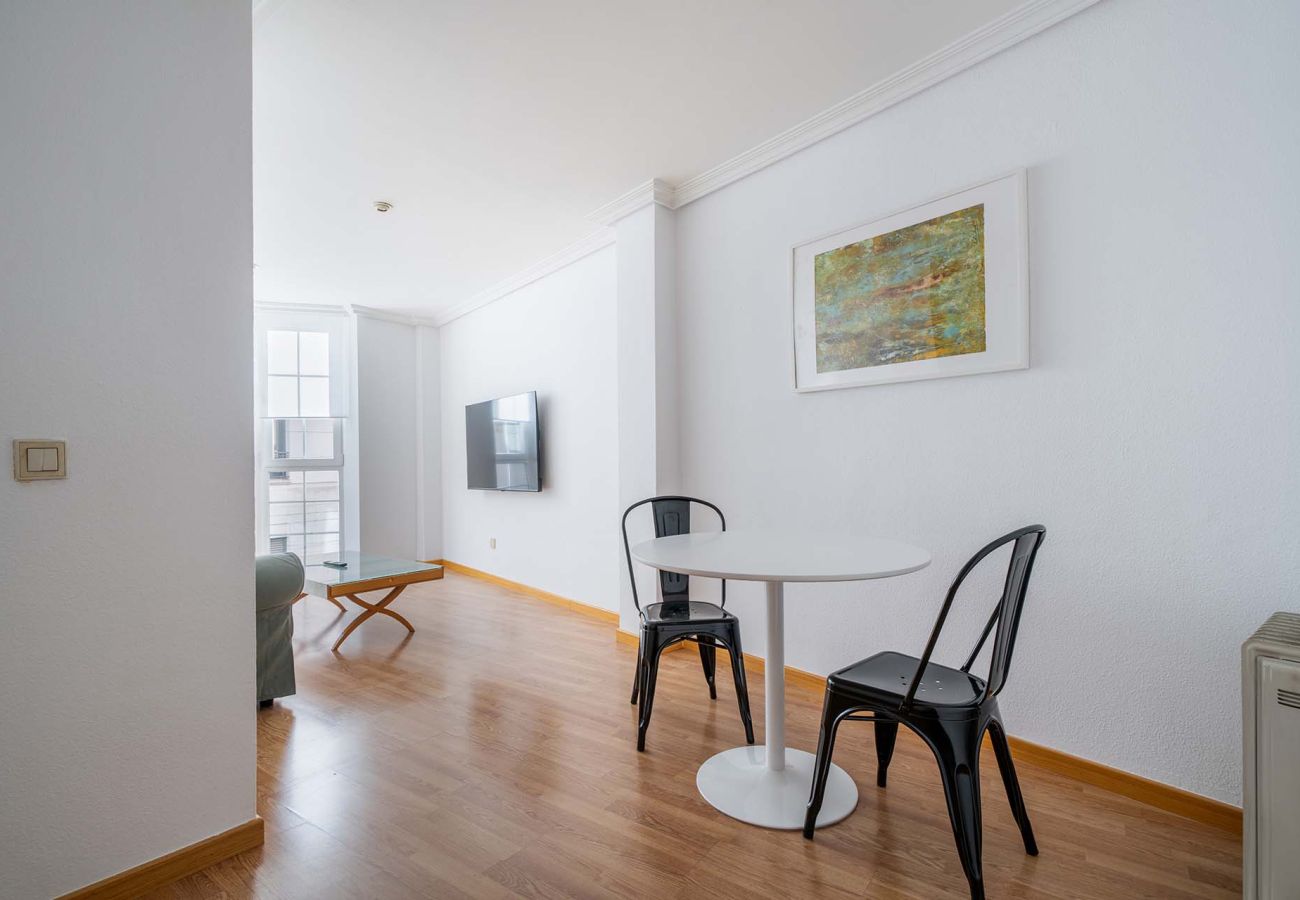 Apartamento en Madrid - Cómodo apartamento en Calle Eraso  