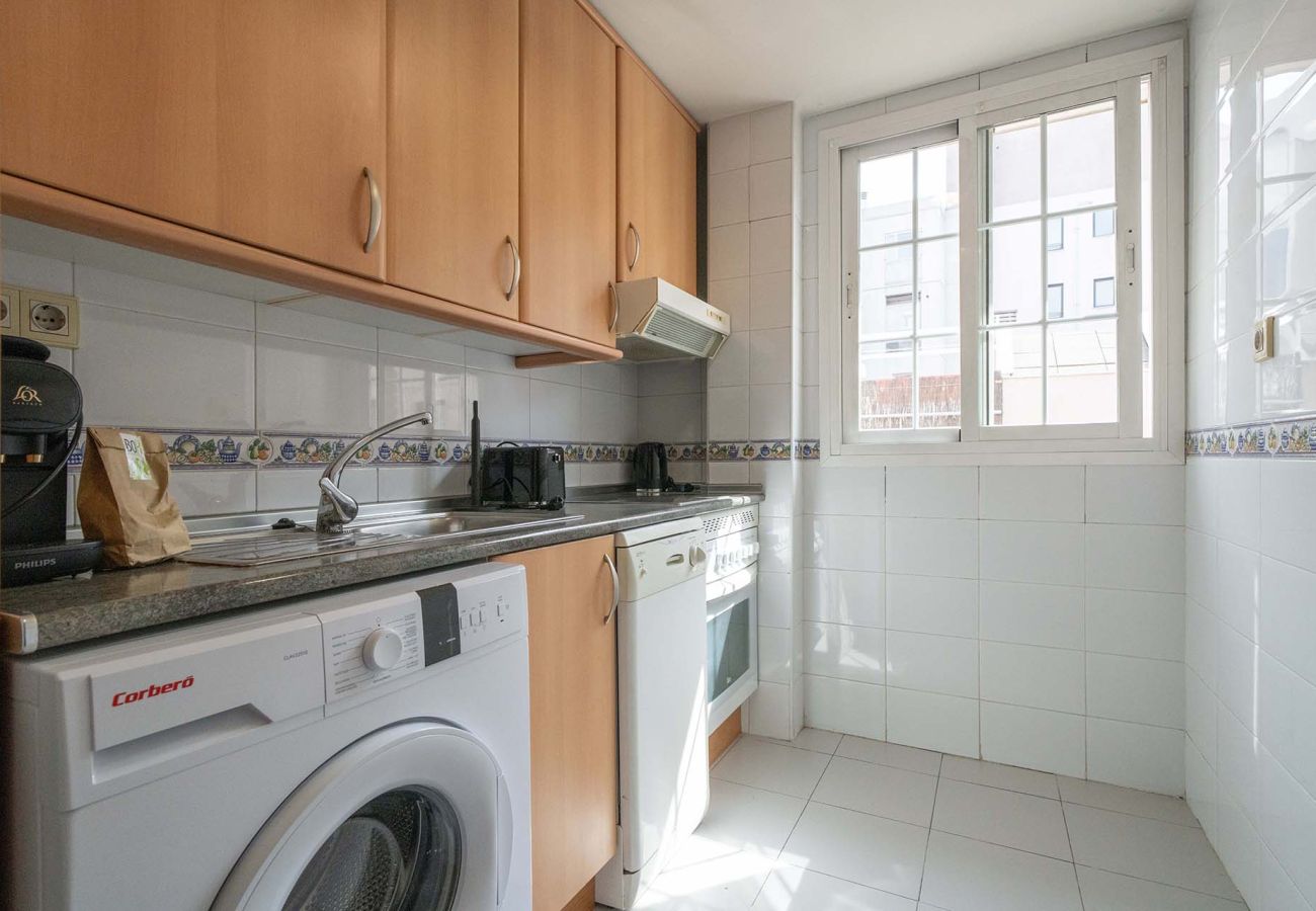 Apartamento en Madrid - Acogedor Apartamento en Calle Eraso