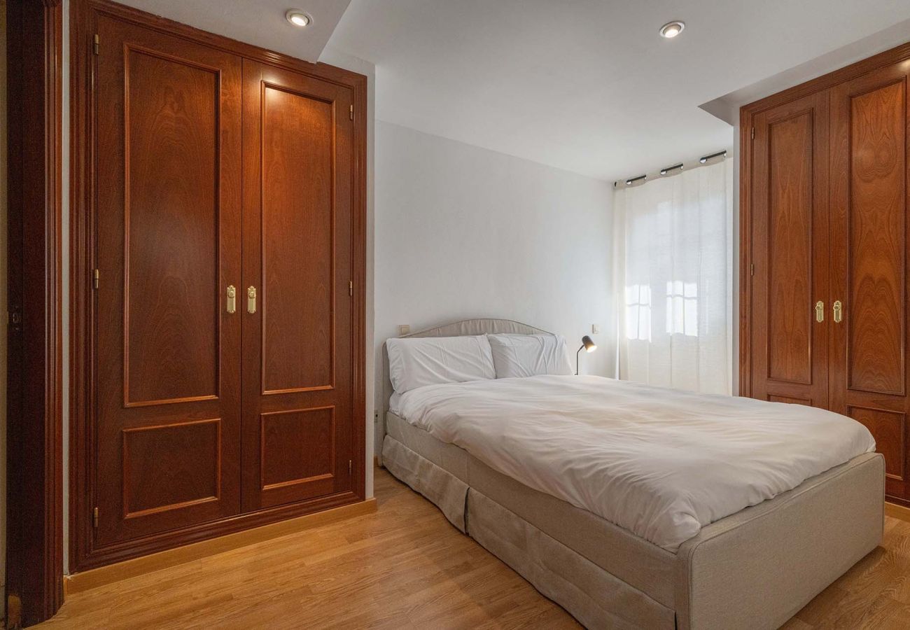 Apartamento en Madrid - Acogedor Apartamento en Calle Eraso