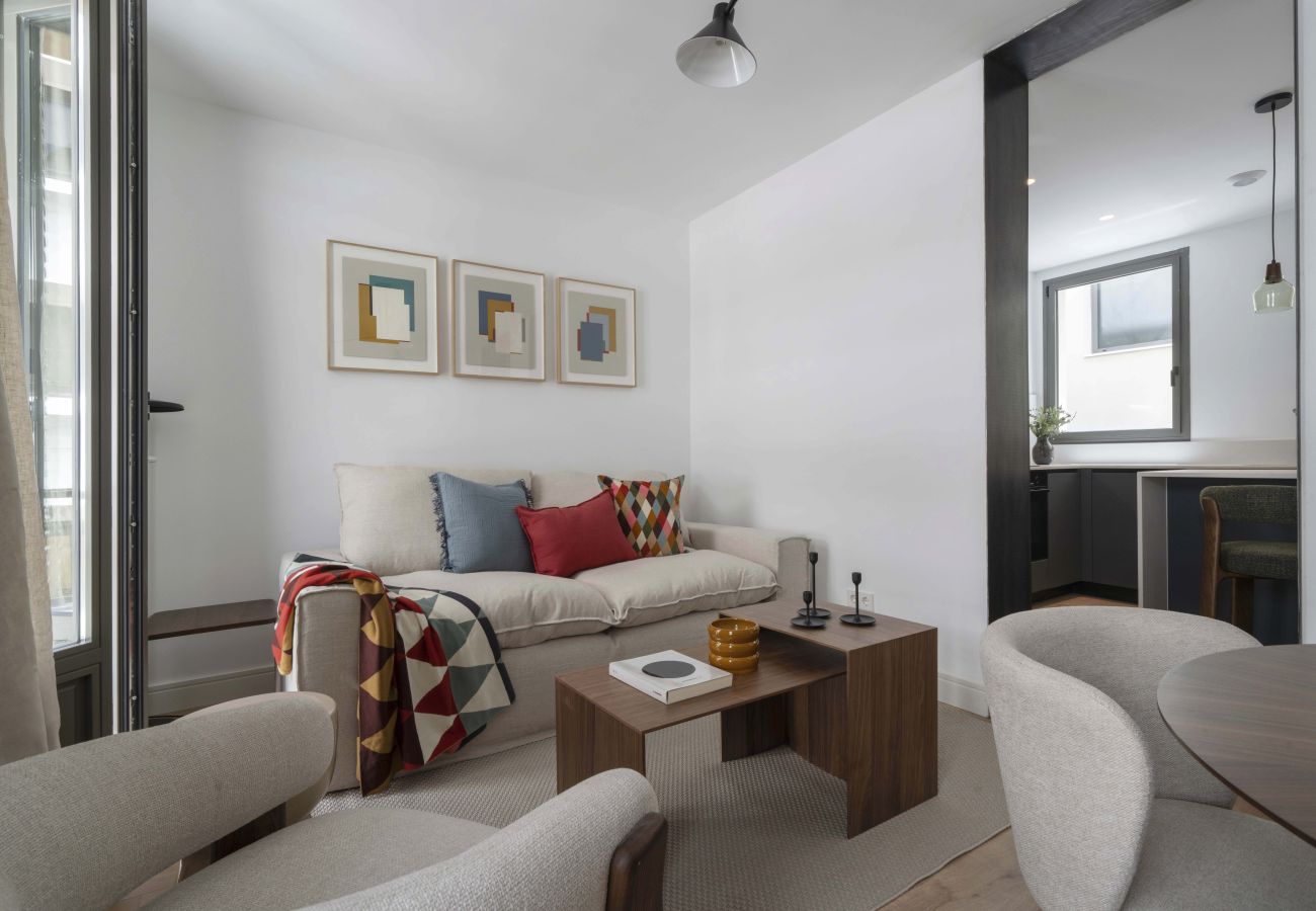 Apartamento en Madrid - Housing Castilla by Sharing Co (con balcón)