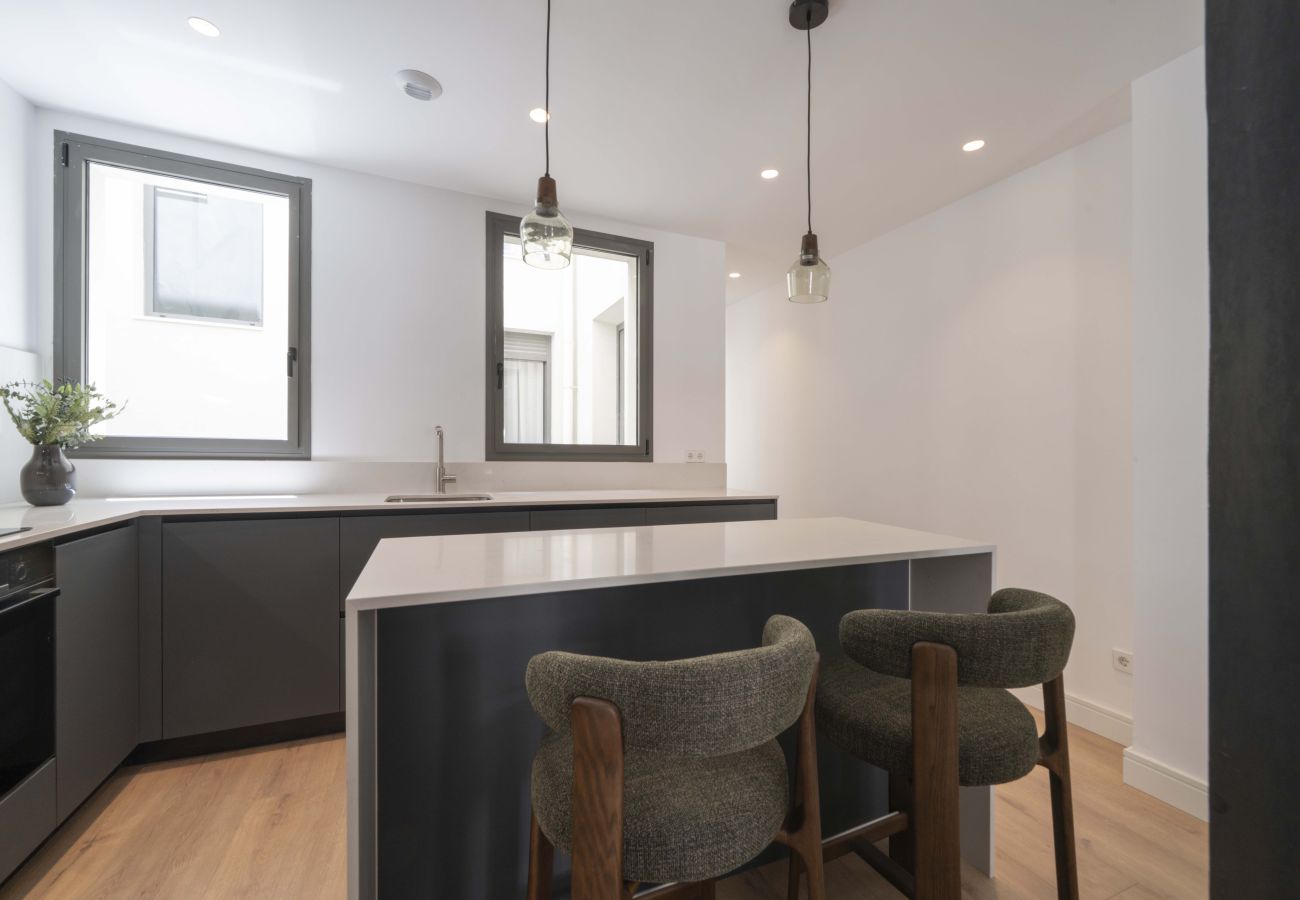 Apartamento en Madrid - Housing Castilla by Sharing Co (con balcón)