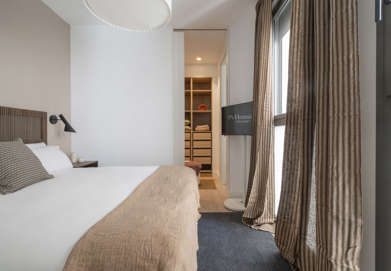 Apartamento en Madrid - Housing Castilla by Sharing Co (con balcón)