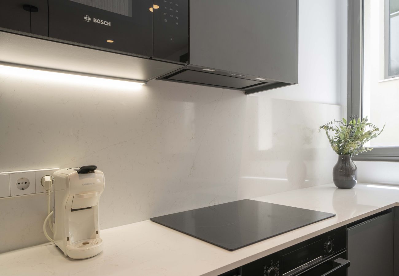 Apartamento en Madrid - Housing Castilla by Sharing Co (con terraza)