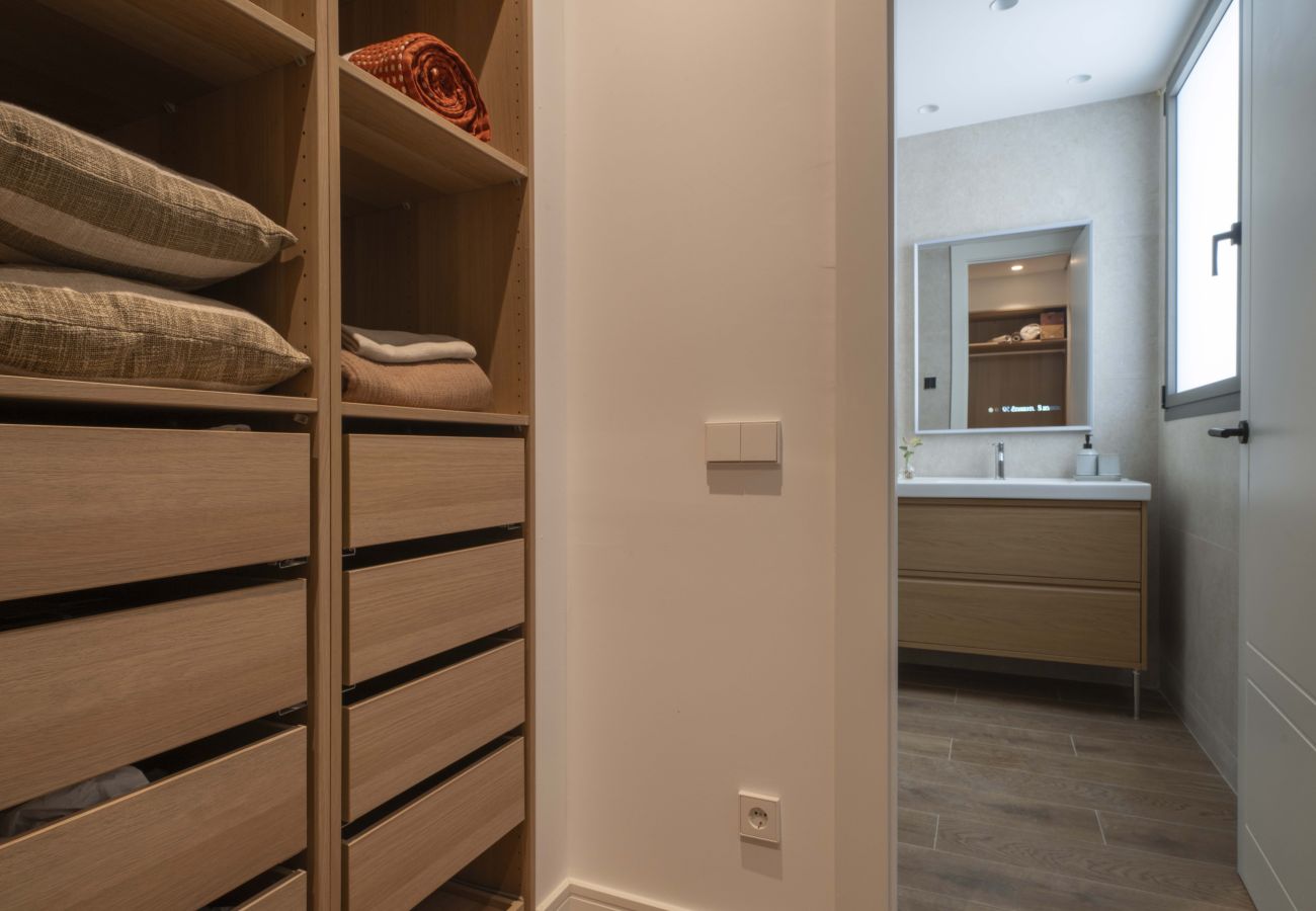 Apartamento en Madrid - Housing Castilla by Sharing Co (con terraza)