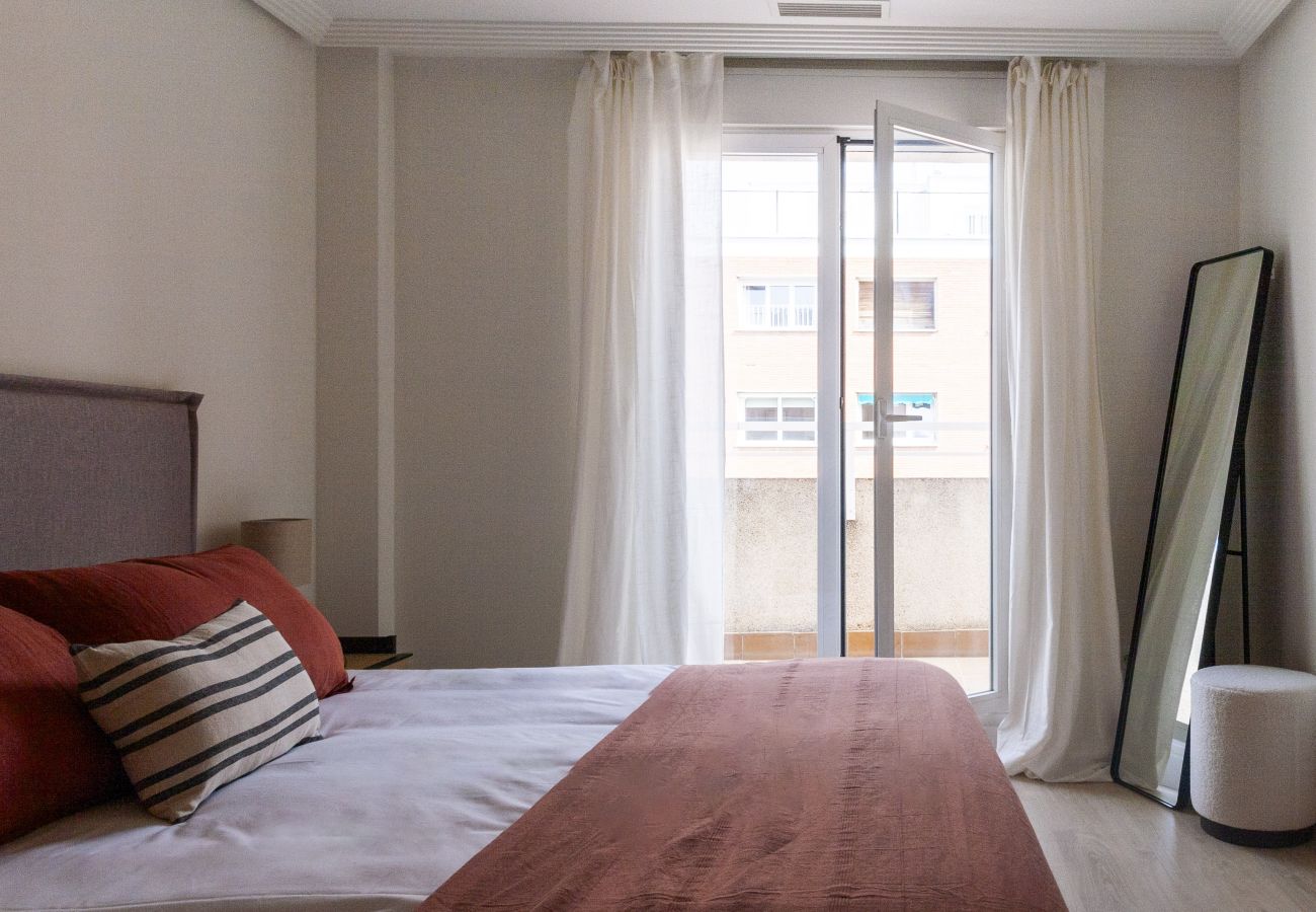 Apartment in Madrid - 4 bedrooms with terrace in La Castellana Sharing Co.  